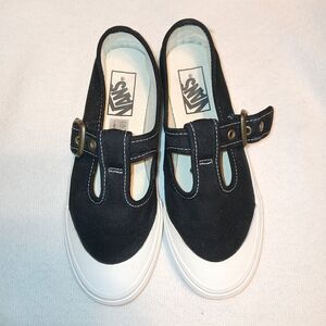Sz.6.5 Womens Mary Jane Vans